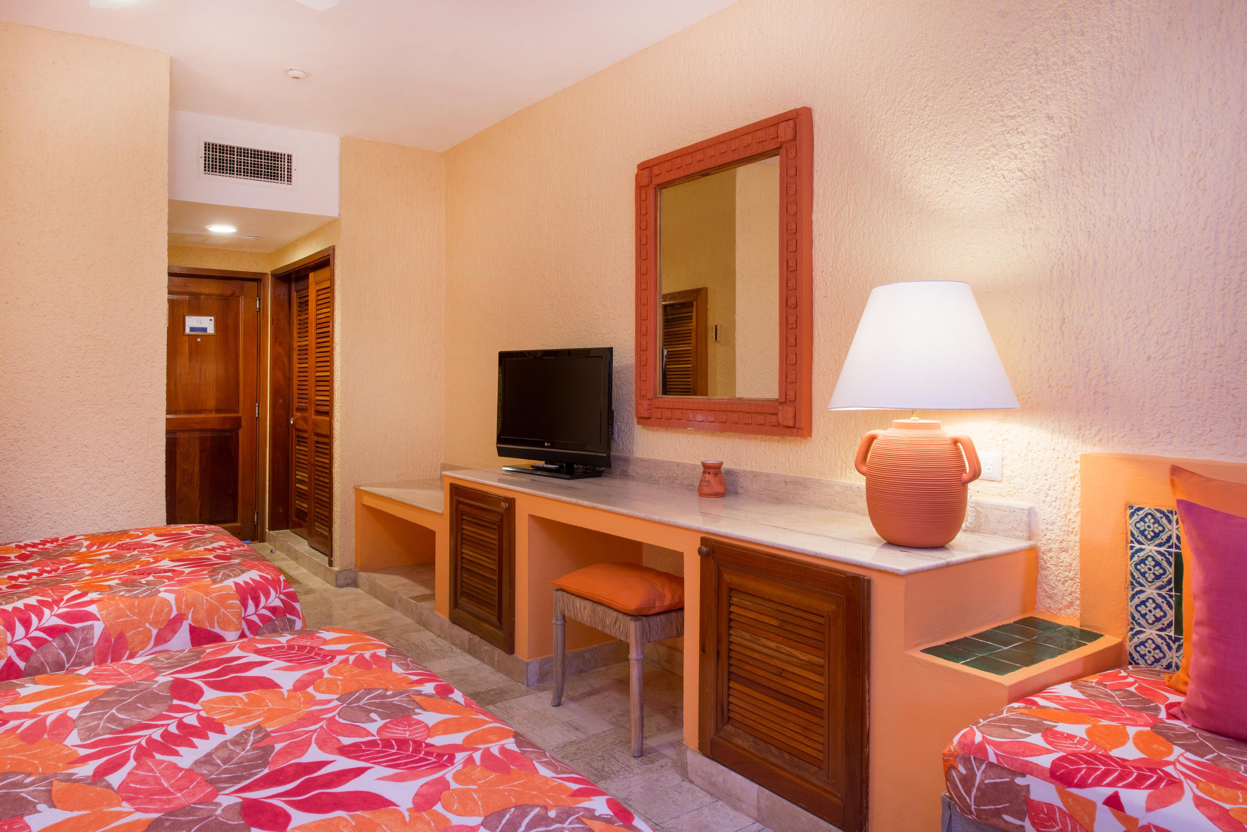 Iberostar Waves Quetzal Hotel Playa del Carmen Bagian luar foto