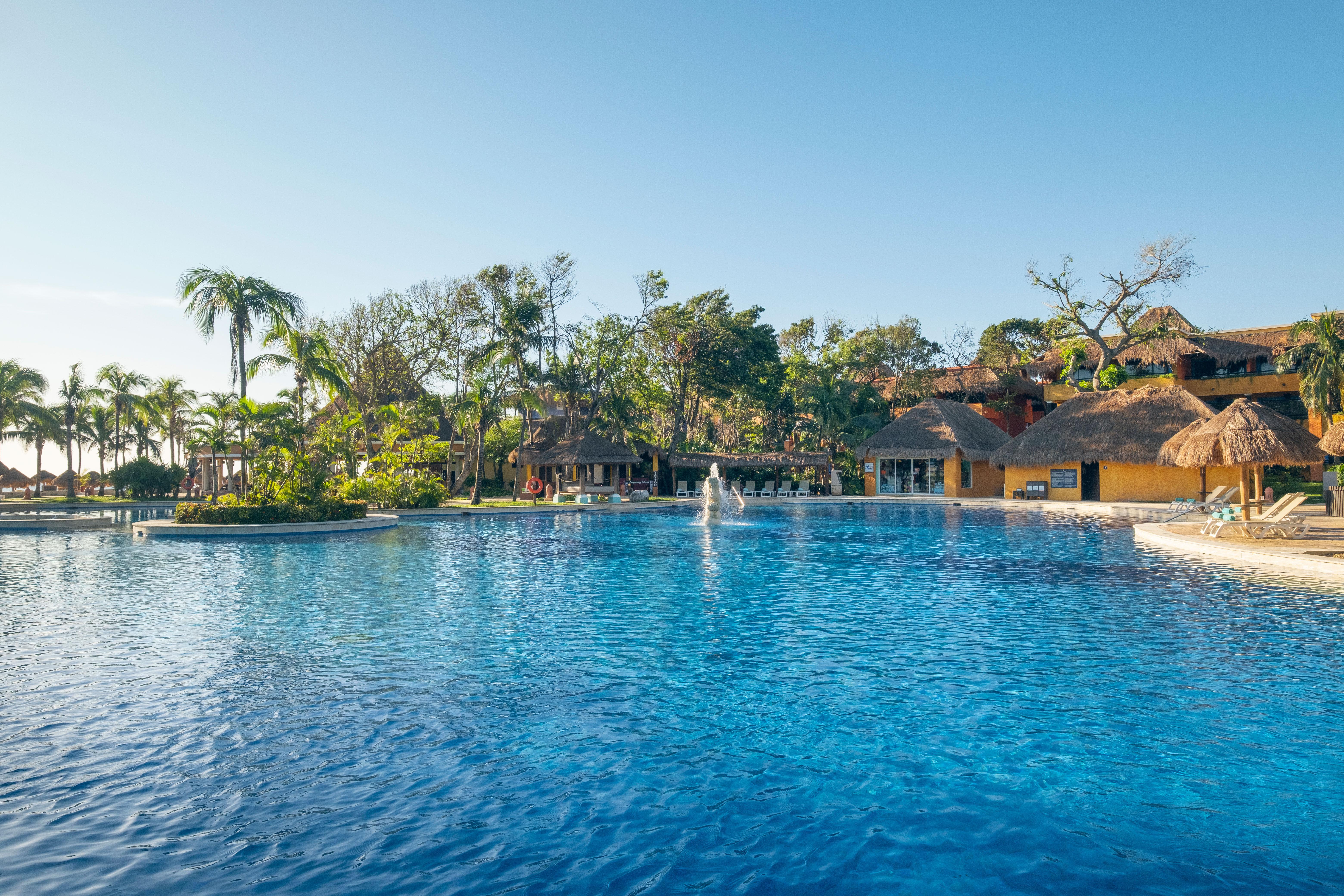 Iberostar Waves Quetzal Hotel Playa del Carmen Bagian luar foto