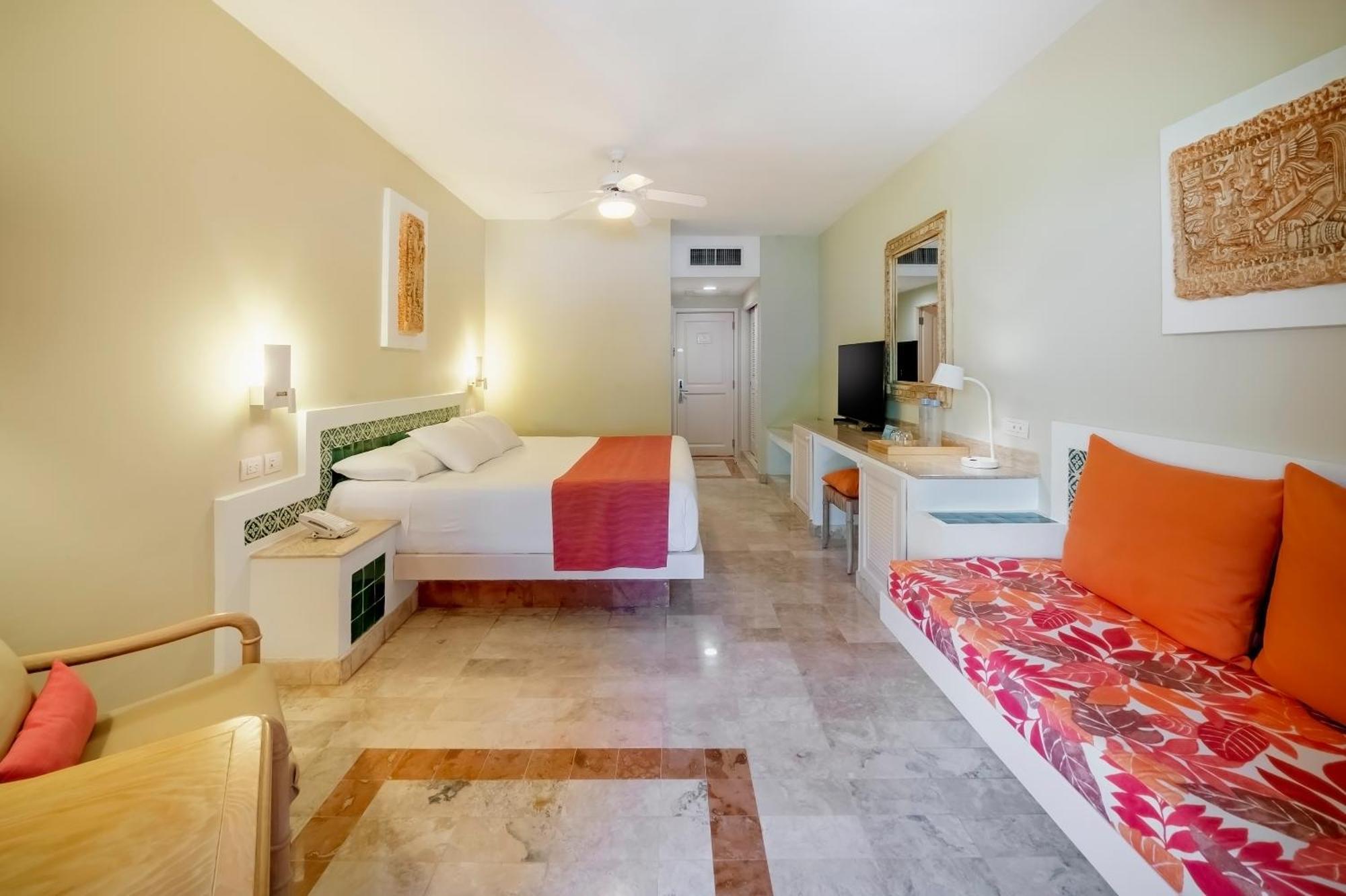 Iberostar Waves Quetzal Hotel Playa del Carmen Bagian luar foto